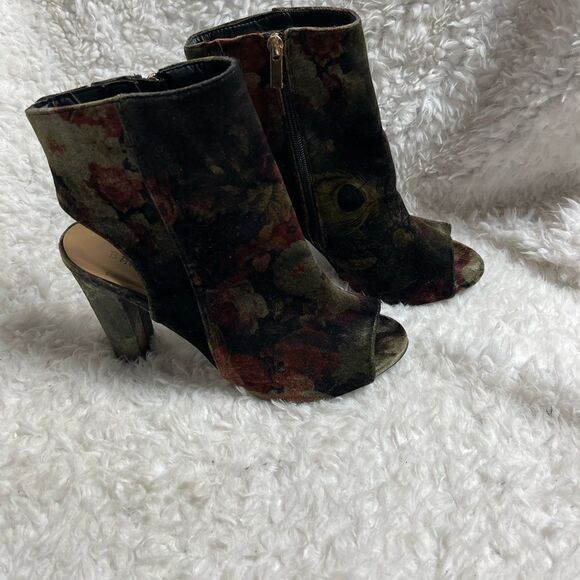Bamboo Fall floral multi color Velvet ankle sandals peep toe side zipper size 11 - Picture 4 of 12